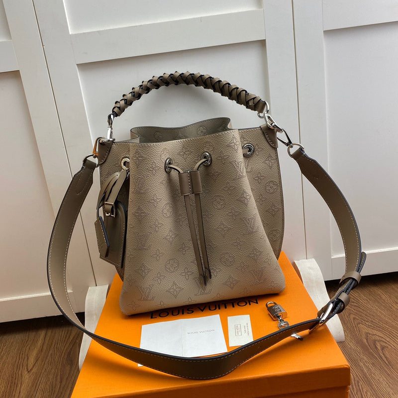 LOV2 Bags - Luxurious Bags  1833