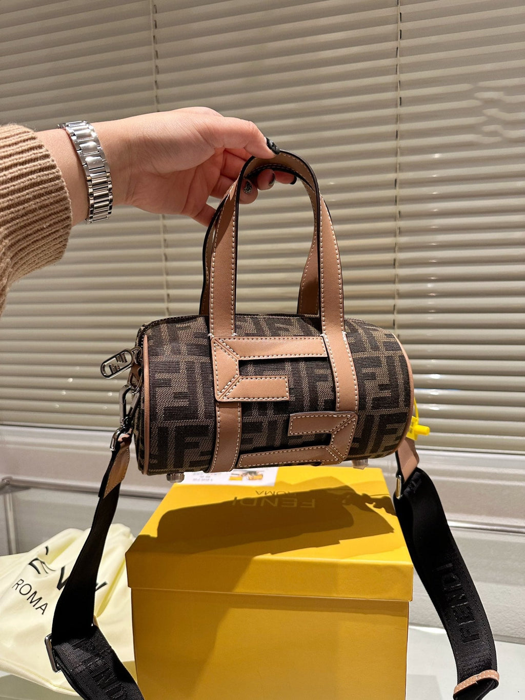 EN - Luxury Bags FEI 295