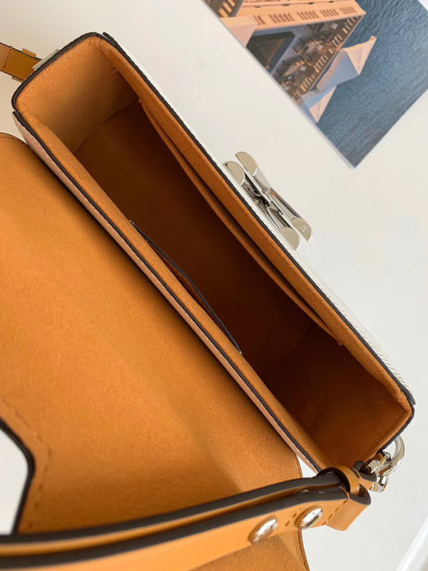 LOV2 Bags - Luxurious Bags  2505