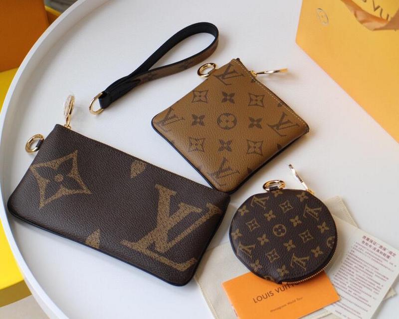 SAMC - Mix Wallets - 030