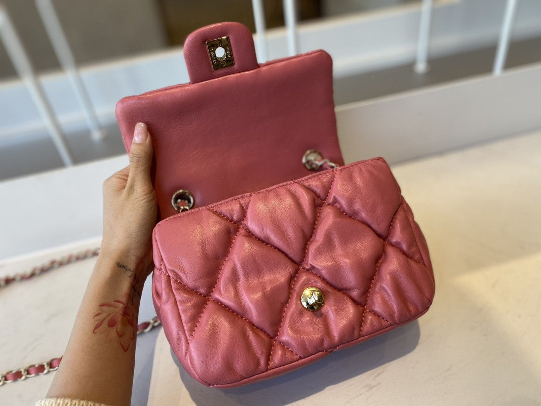CHLSmall Flap Bag Gold Hardware PiNike For Women, Women’s Handbags, Shoulder Bags 7.5in/19cm AS2232