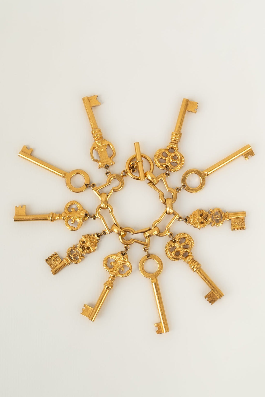 Iconique bracelet "clÃƒÆ’Ã‚Â©s" Chanel 1993