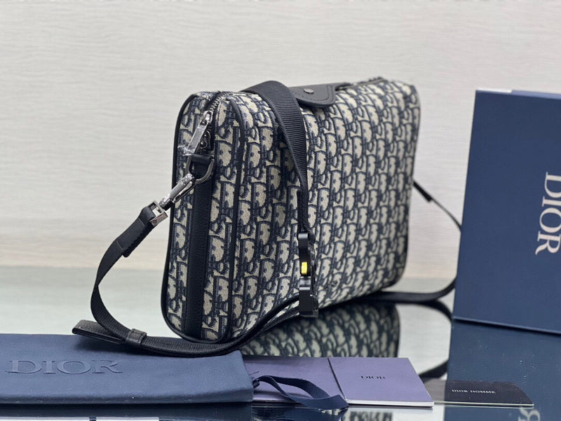 ELE - Dir Bags - 1578