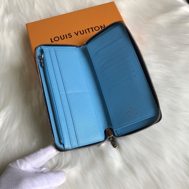 LOV2 Bags - Luxurious Bags  1621