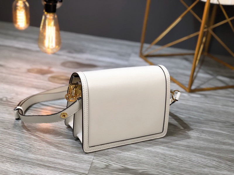 LOV2 Bags - Luxurious Bags  1830