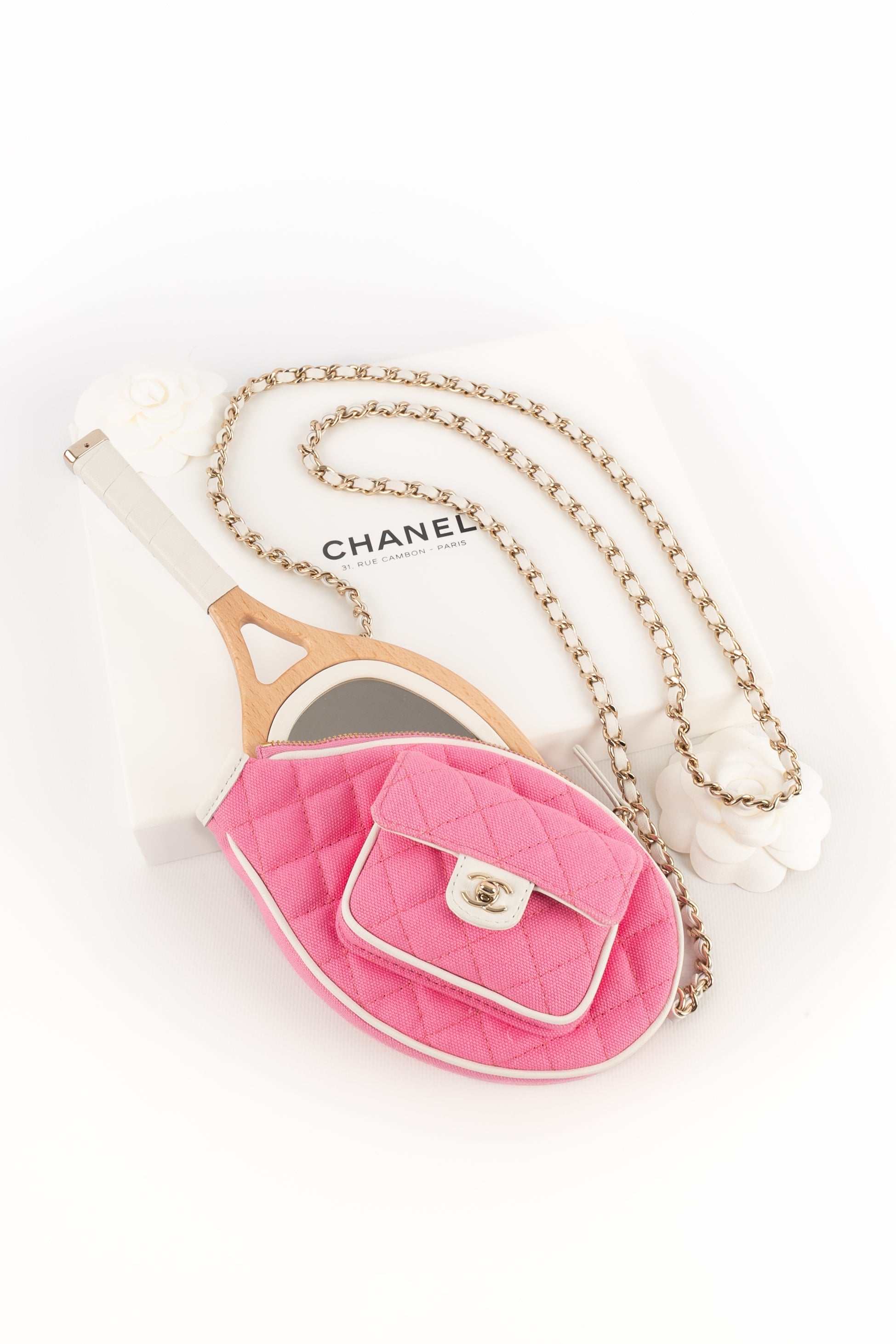 Sac de tennis "mini raquette miroir" Chanel croisière 2023