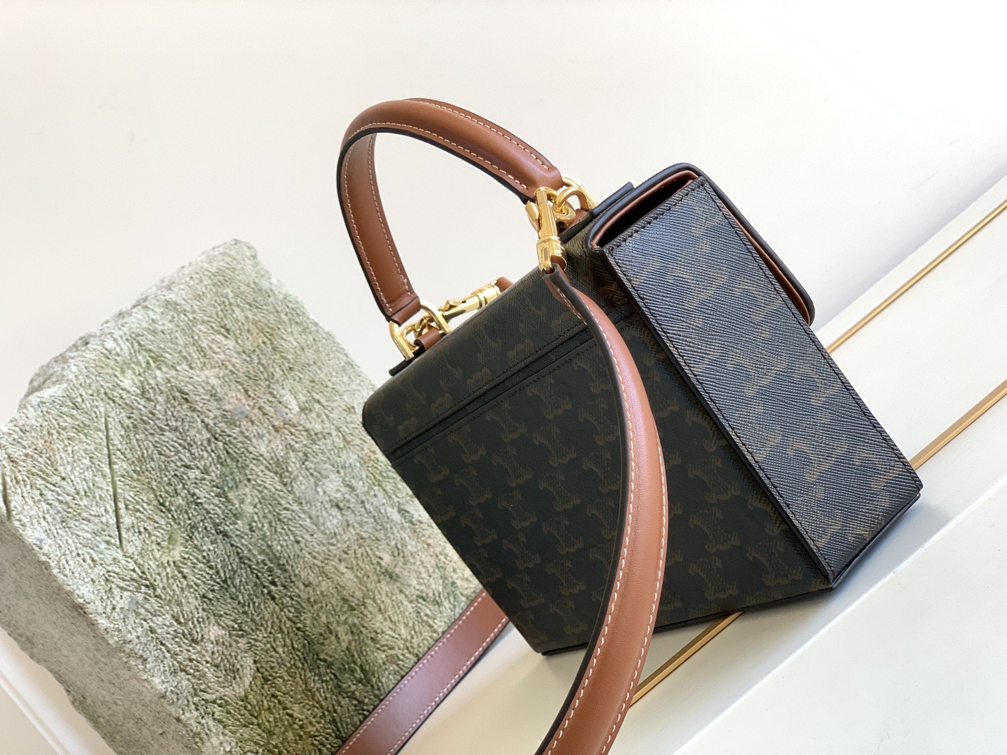 GLAMI Box Triomphe Bag In Triomphe Canvas Brown For Women 9in/22cmÃƒâ€šÃ‚Â 