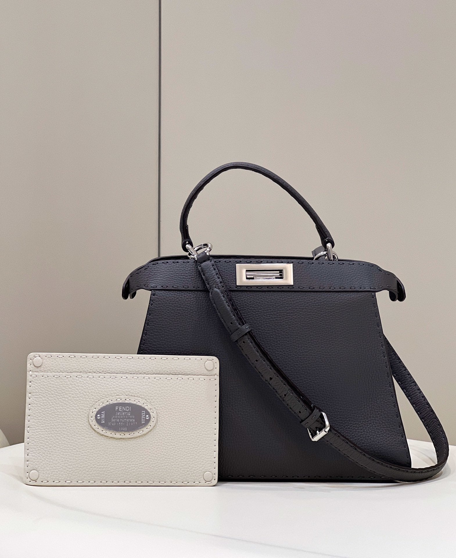 FI GlamI ISeeU MeGLAMIum Black For Women, Handbags, Shoulder Bag 13.1in/33.5cm FF