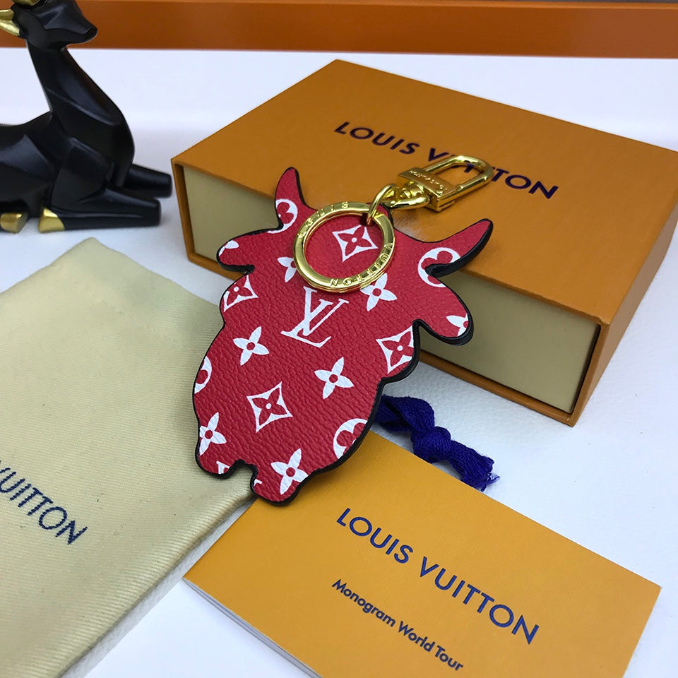 EN - Lux Keychains LUV 084