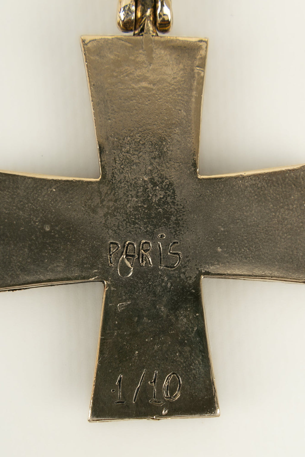 Collier croix Les Paruriers