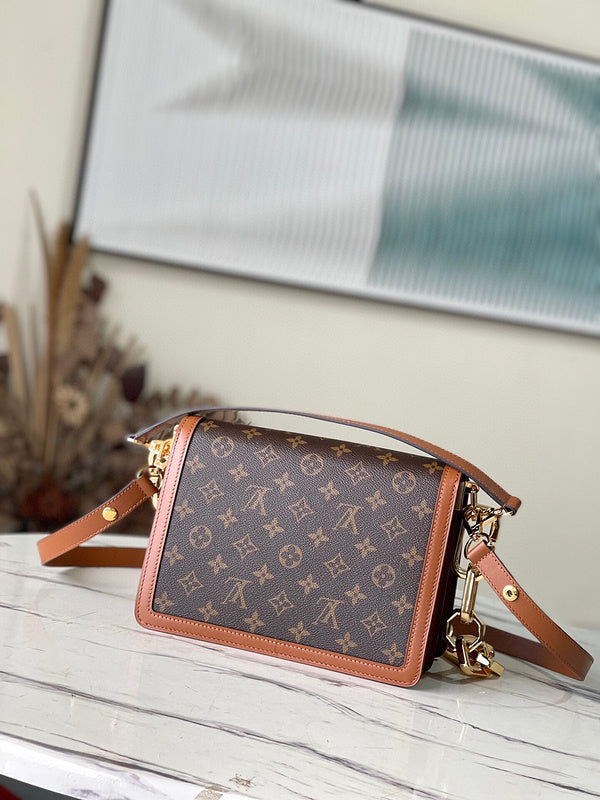 Fashion Lu-Vi bags - 4566
