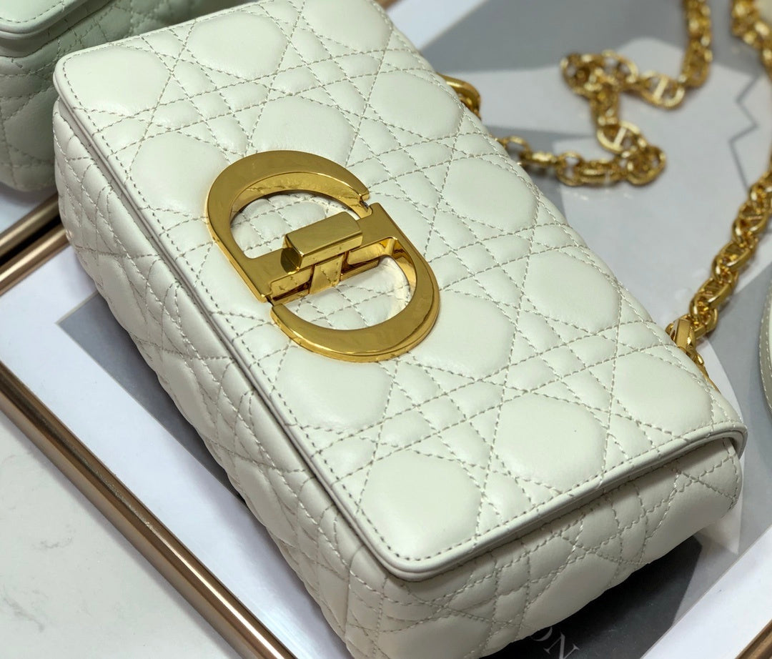 GLAMI Small Caro Bag, White, For Women WomenÃ¢â‚¬â„¢s Handbags, Shoulder Bags, Crossbody Bags, 20cm CD M9241UWHC_M35U