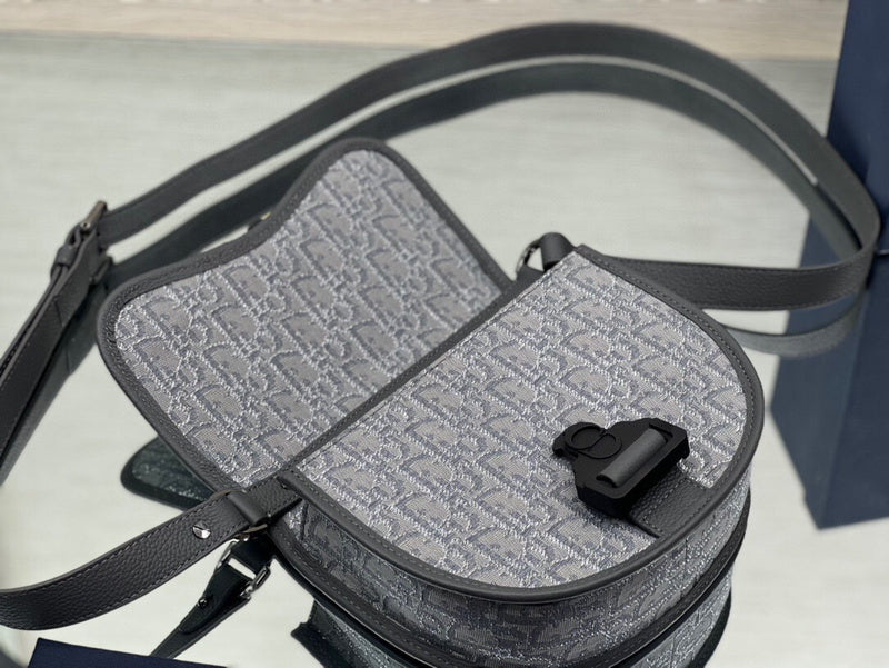 ELE - Dir Bags - 1397