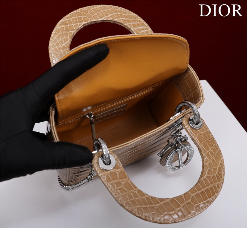 ELE - Dir Bags - 1660