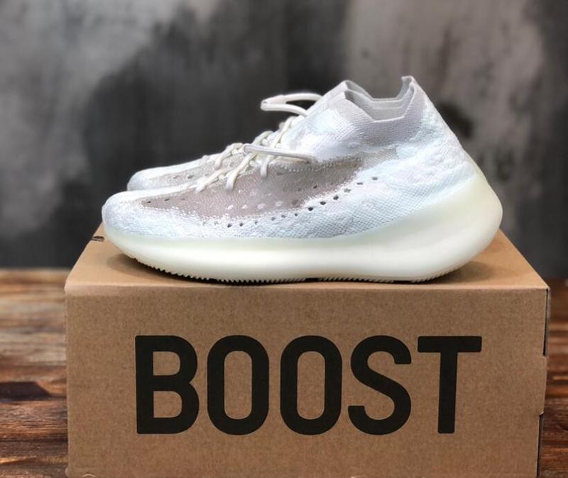 SAMC - YZO Sneakers - 237