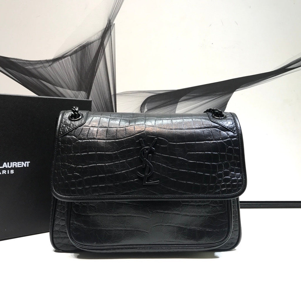 GLAMI Niki MeGLAMIum Chain BagIn-Embossed Black For Women 11in/28cm YSL 6331501K00U1000