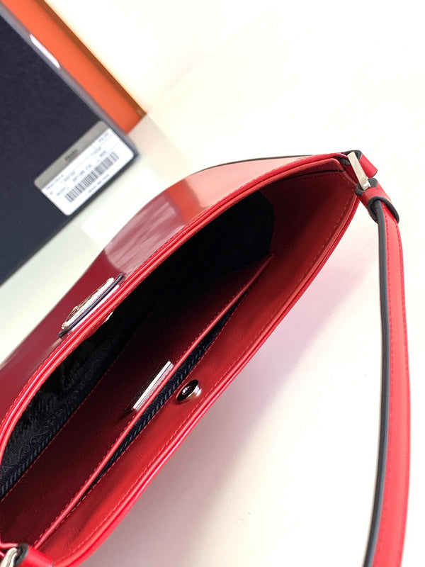 Satchel Bags - PDA Bags - 1982