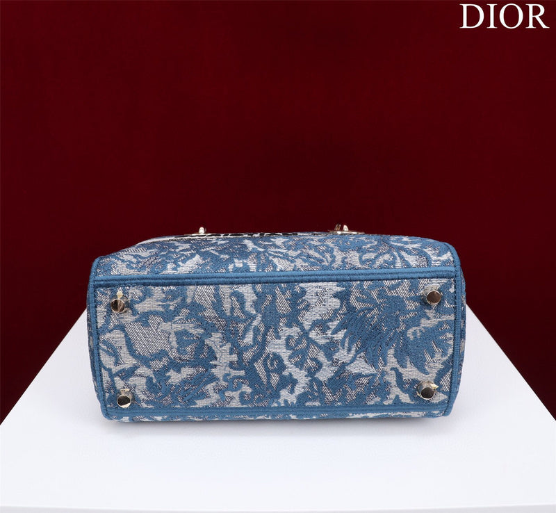 ELE - Dir Bags - 1702