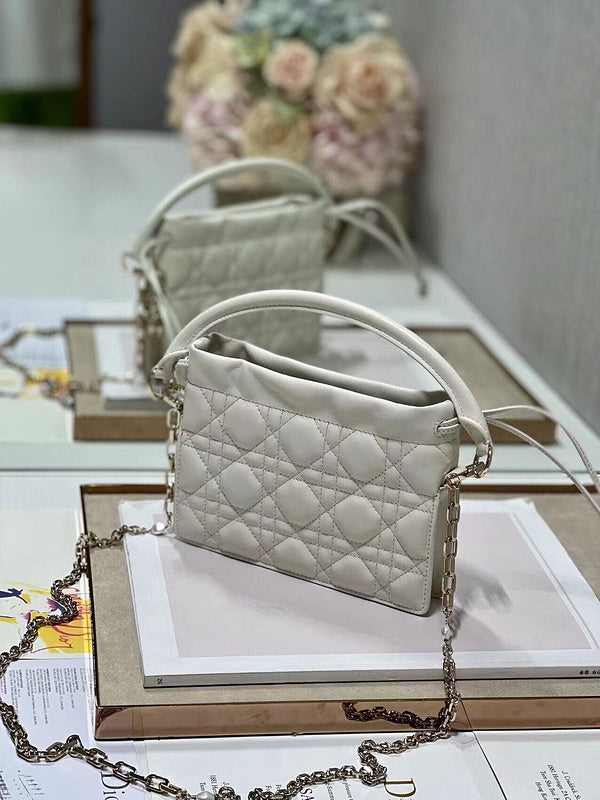 ELE - Dir Bags - 1627
