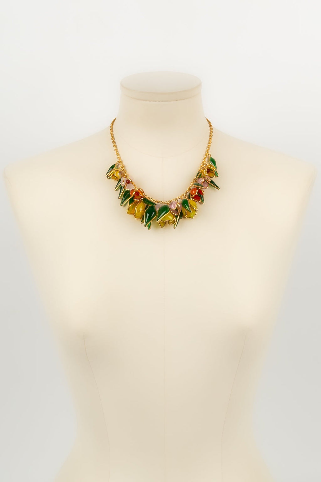 Collier Augustine