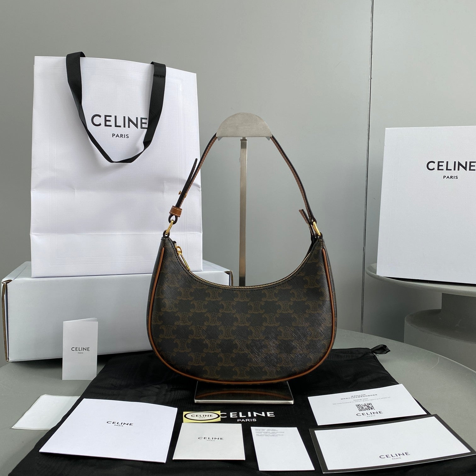GLAMI Ava Bag In Triomphe Canvas Brown For Women 9in/23.5cm 193952BZJ.04LU
