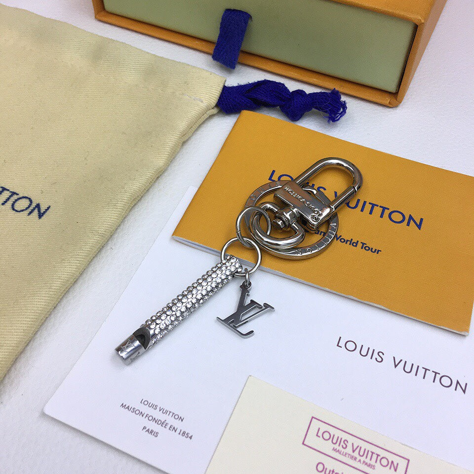 EN - Lux Keychains LUV 072