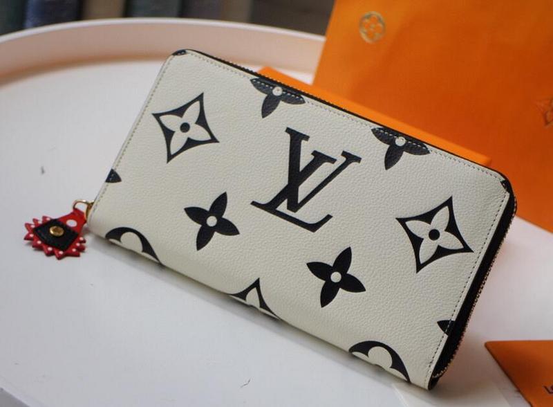 SAMC - Mix Wallets - 015