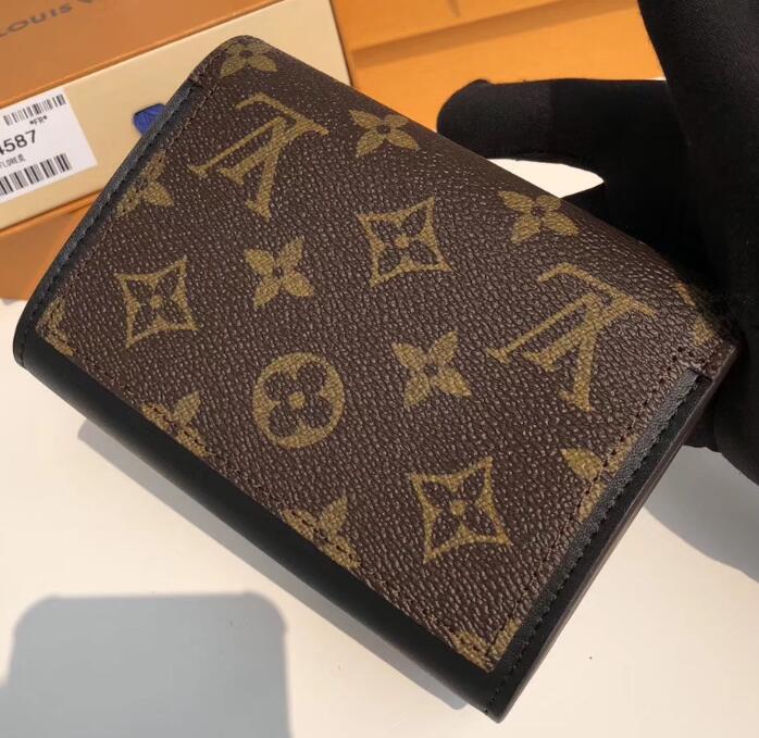 SAMC - Mix Wallets - 061