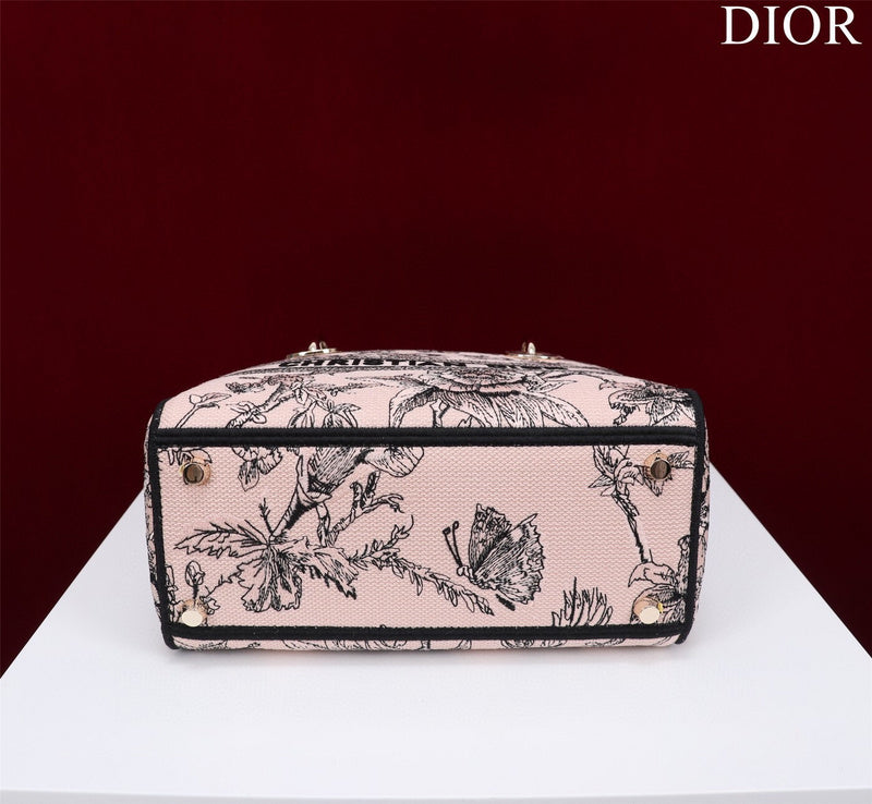 ELE - Dir Bags - 1705