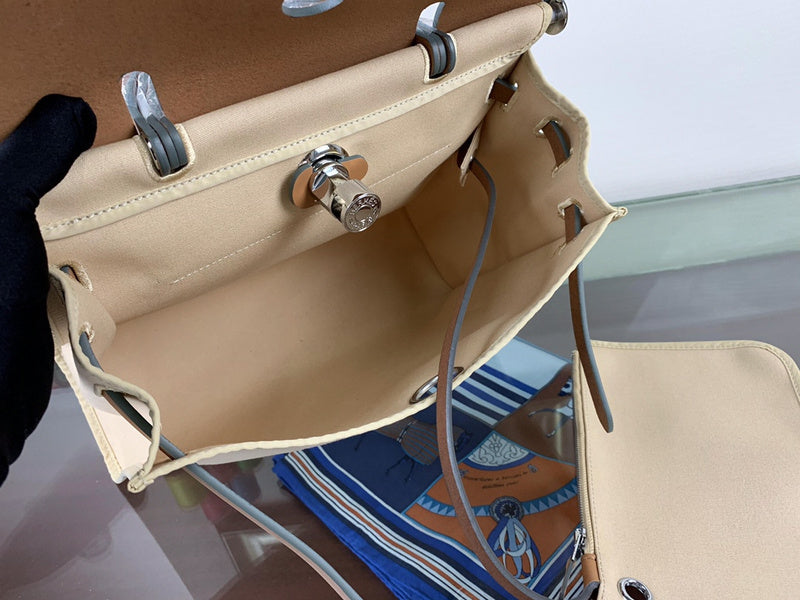 Glamy - HMS Bags - 1951