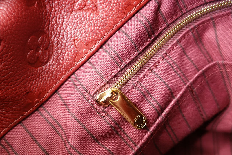 LOV2 Bags - Luxurious Bags  1549