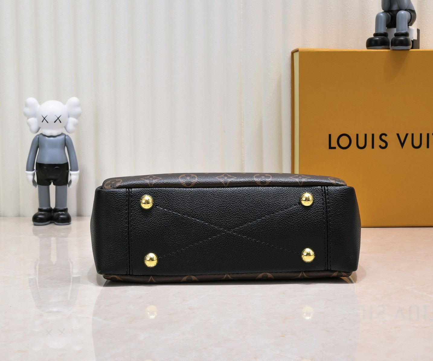 EN - Luxury Bags LUV 848