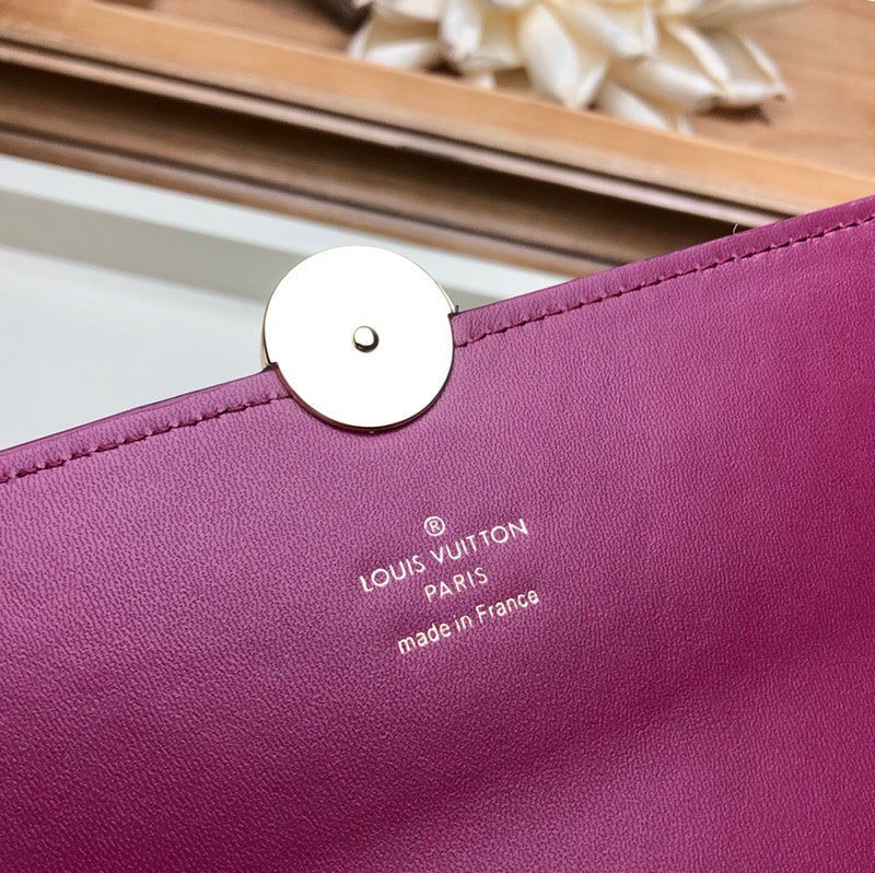LOV2 Bags - Luxurious Bags  2036