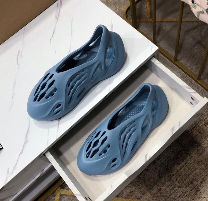 SAMC - YZO Sneakers - 239