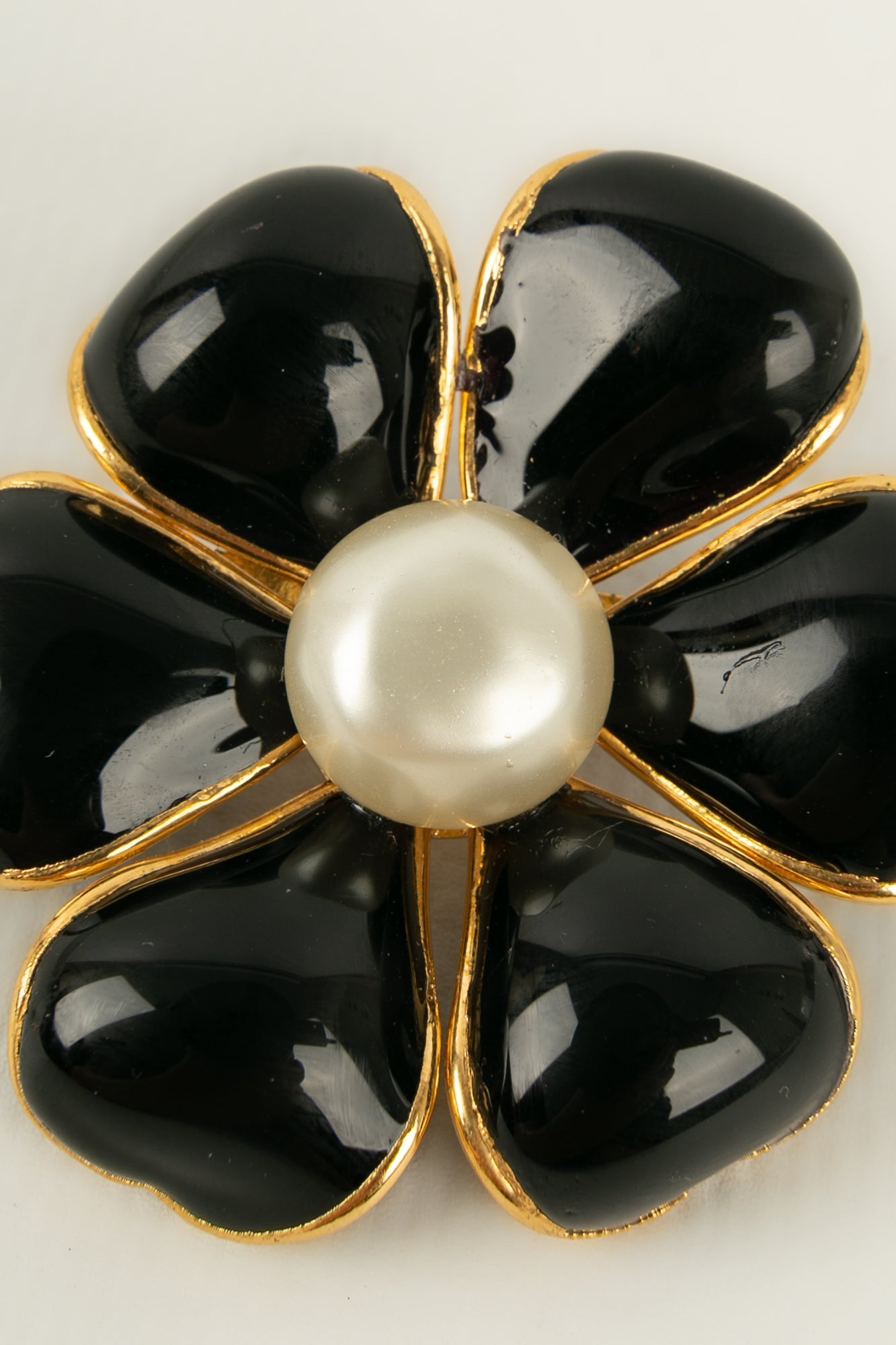 Broche camÃƒÆ’Ã‚Â©lia Chanel Automne 1995
