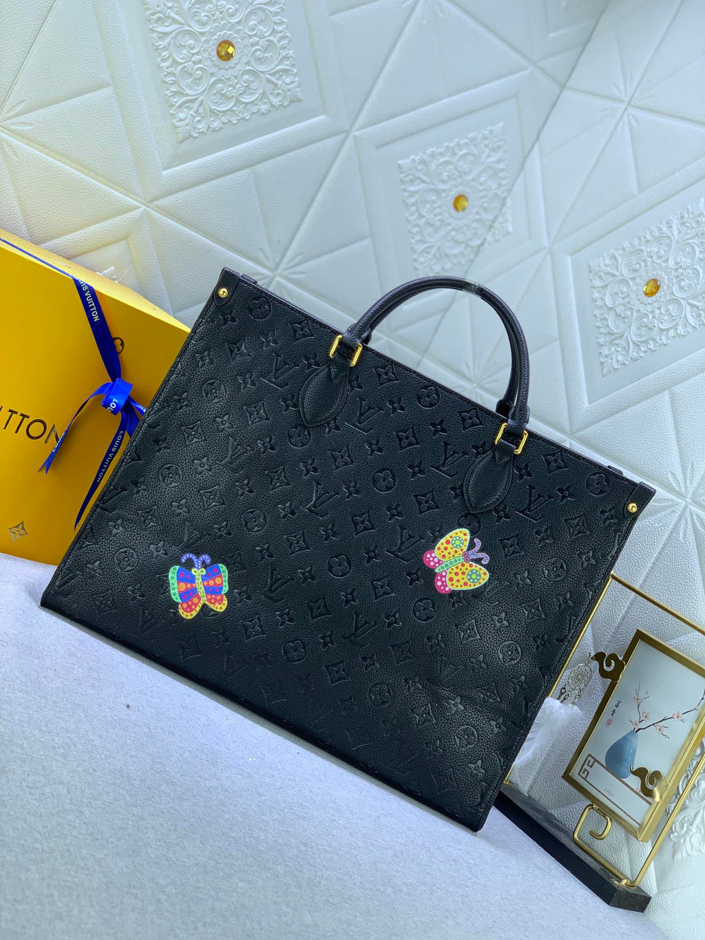 EN - Luxury Bags LUV 769