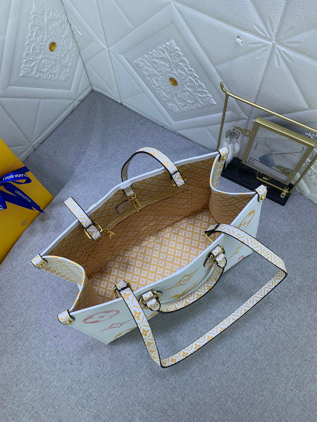 EN - Luxury Bags LUV 815