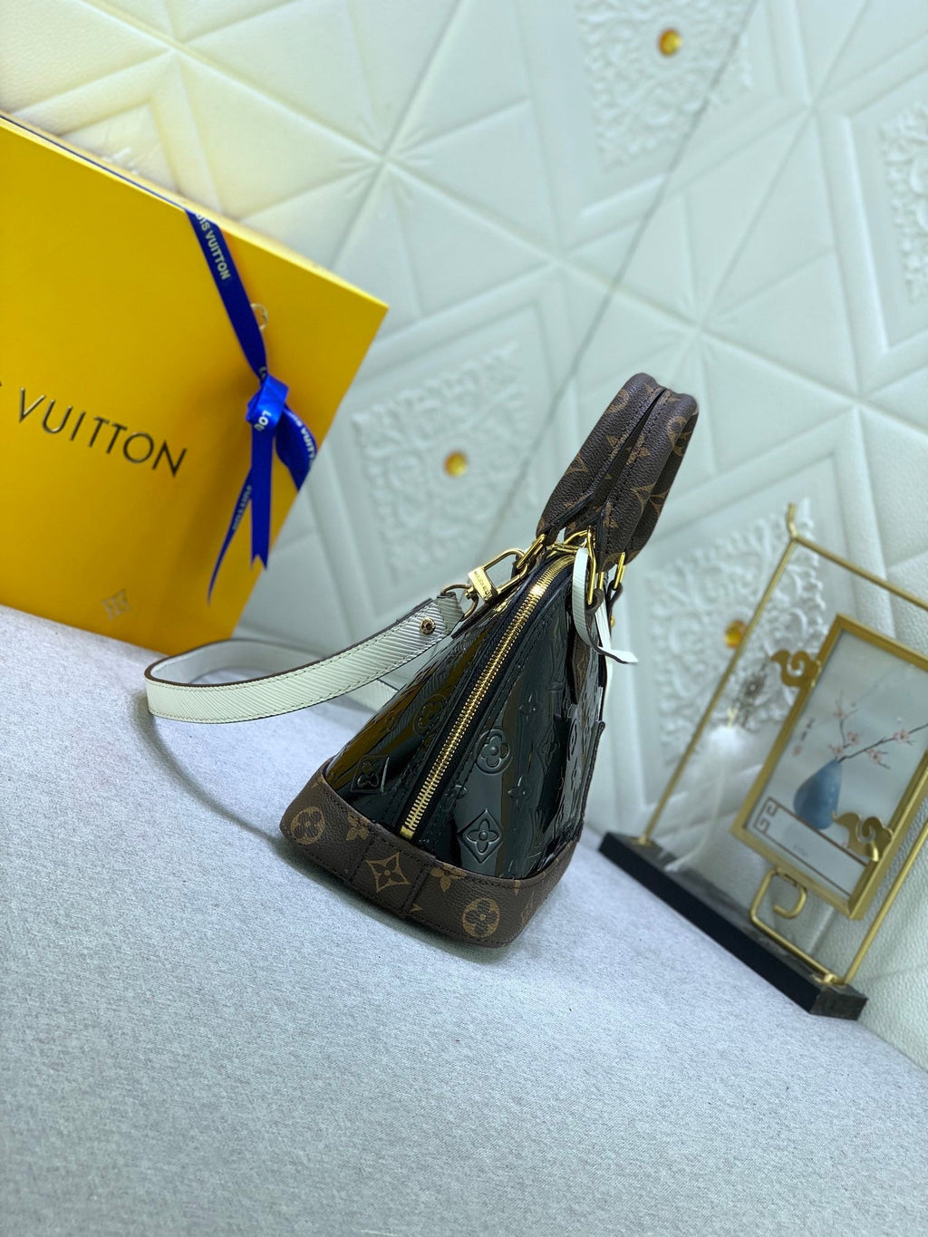 EN - Luxury Bags LUV 839