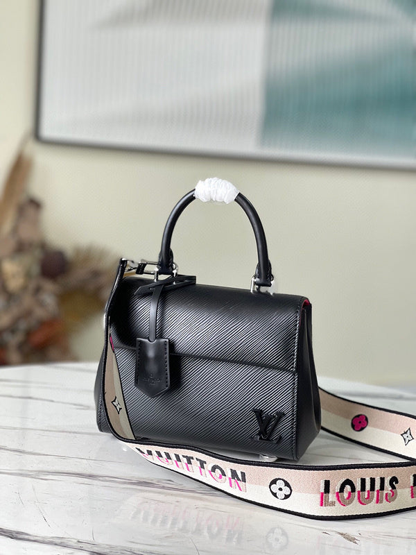 Fashion Lu-Vi bags - 5392