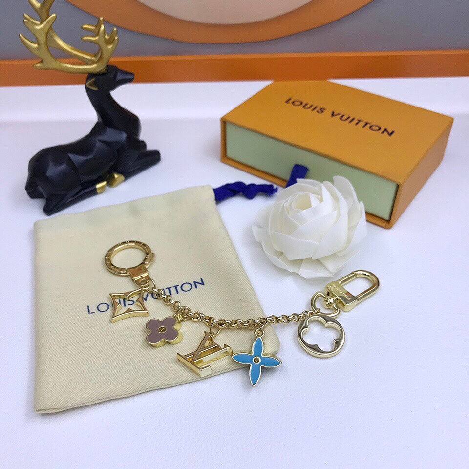EN - Lux Keychains LUV 056