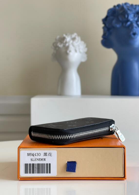 SAMC - Mix Wallets - 091