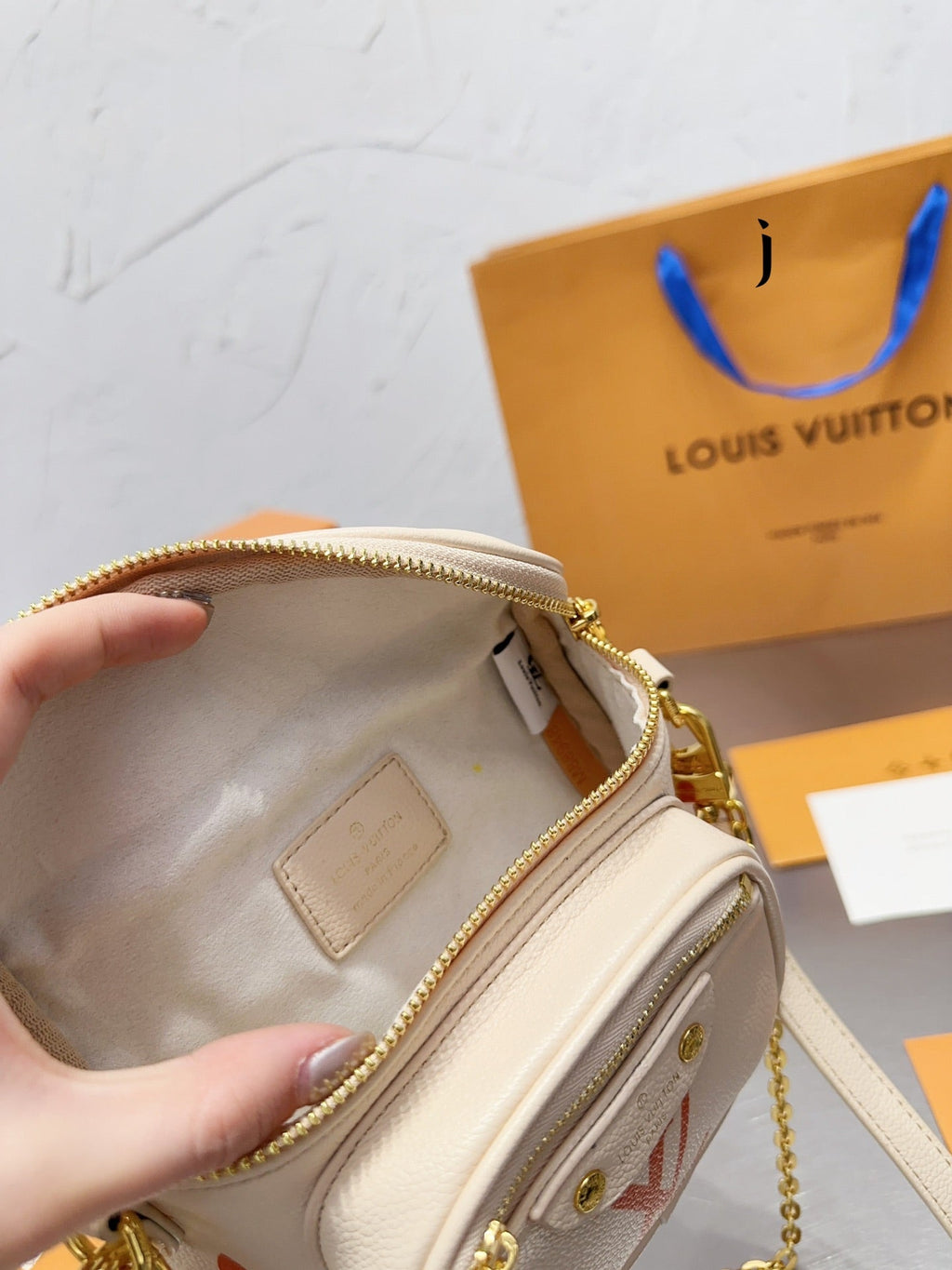 EN - Luxury Bags LUV 841