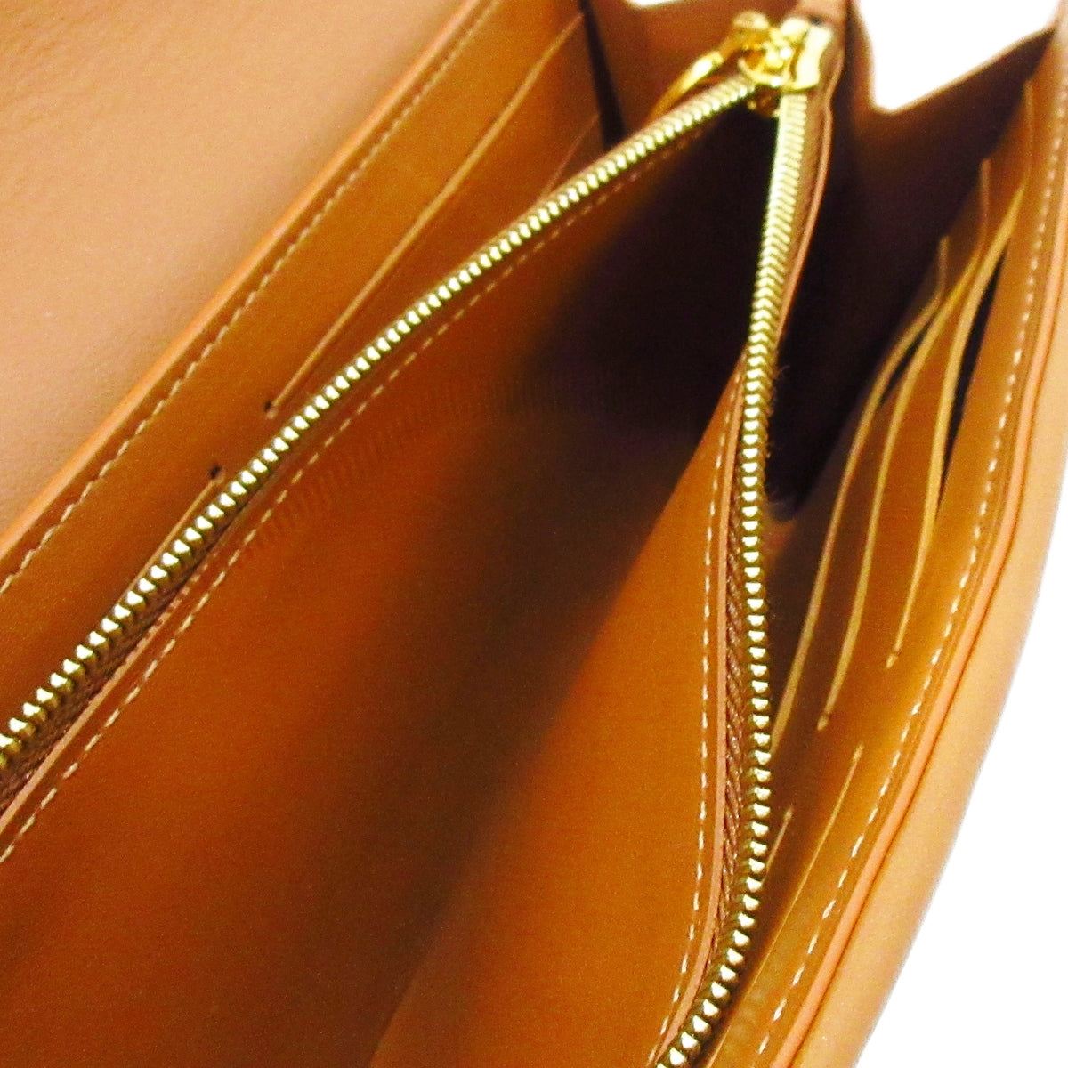 Louis Vuitton Capucines  Canvas Wallet  ()