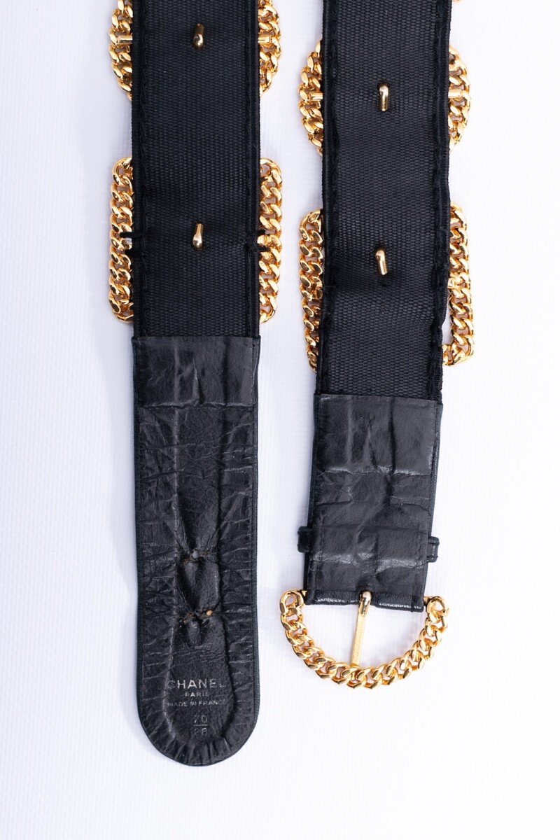 Ceinture noire et dorÃƒÆ’Ã‚Â©e Chanel