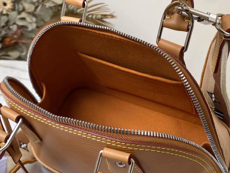 LOV2 Bags - Luxurious Bags  2571