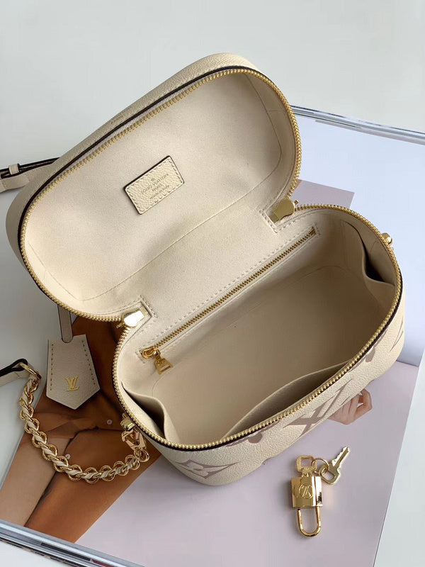 LOV2 Bags - Luxurious Bags  2543