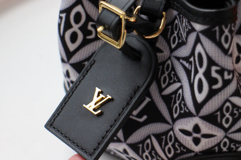 LOV2 Bags - Luxurious Bags  1591