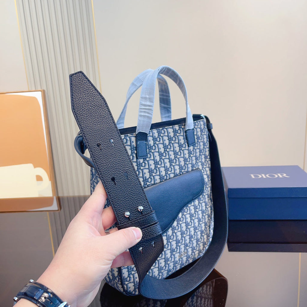 EN - Luxury Bags DIR 368