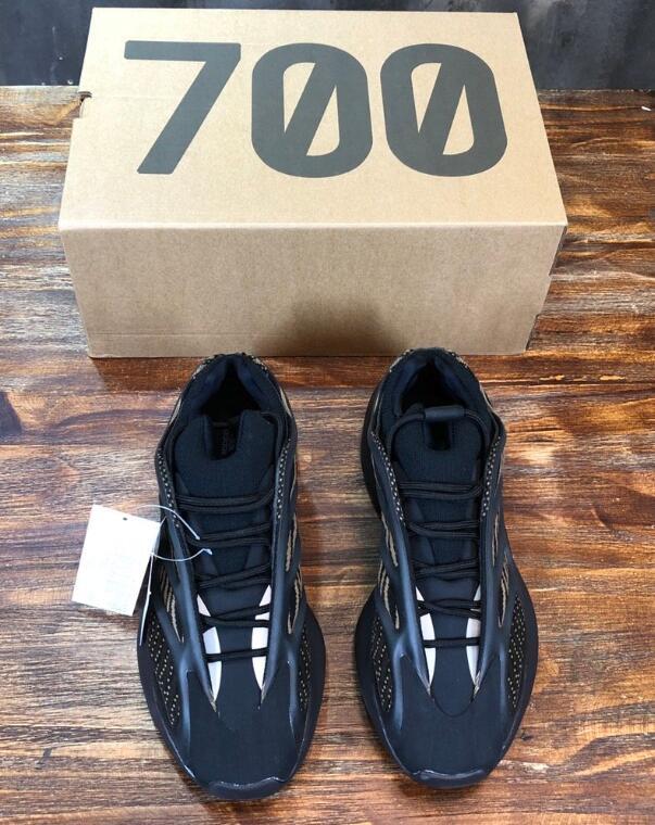 SAMC - YZO Sneakers - 286