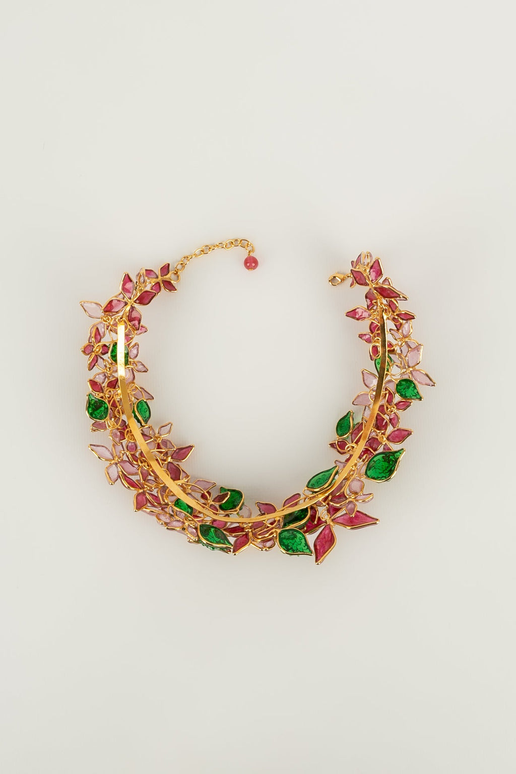 Collier Augustine